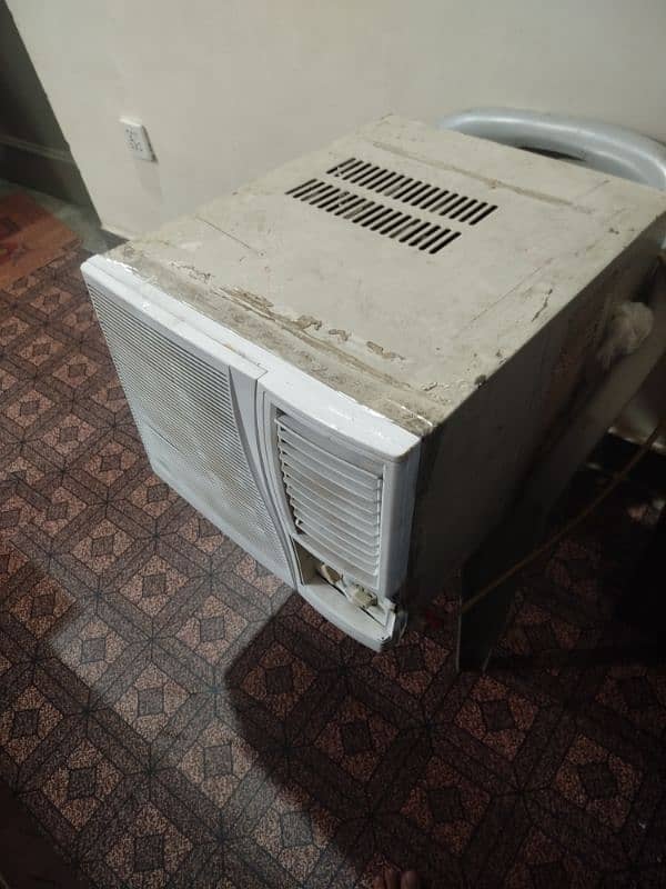 Panasonic window AC 0.75 Ton 1
