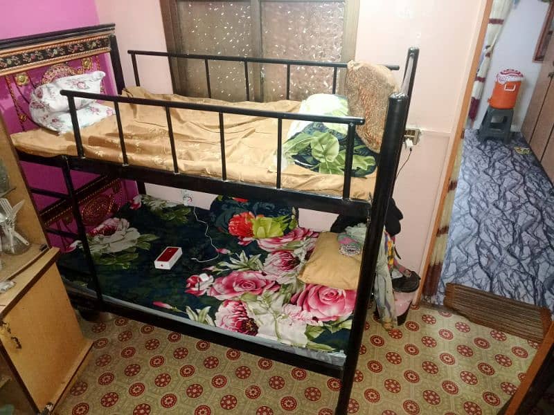 Bunk bed for sale // double bed // Double story // with 2 matrices 0