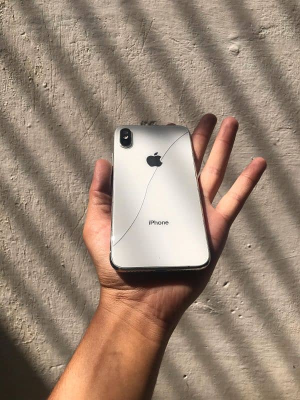 iphone x 64 gb bypass hony wala h bus baki ap dekh lyn 03477848318 3