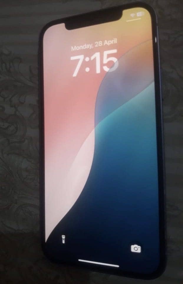 Iphone 12 80 percent health condition 10/10 0