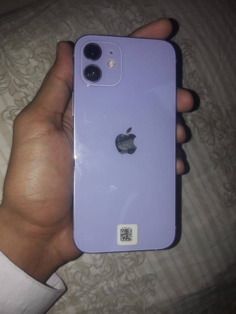 Iphone 12 80 percent health condition 10/10 2
