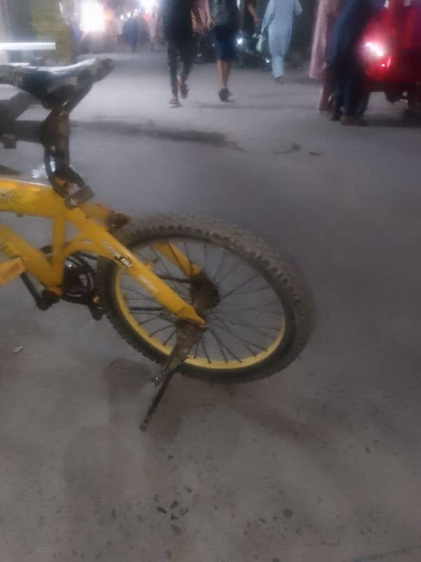 running bicycle for sale Walton Road Madina colony adrs 4