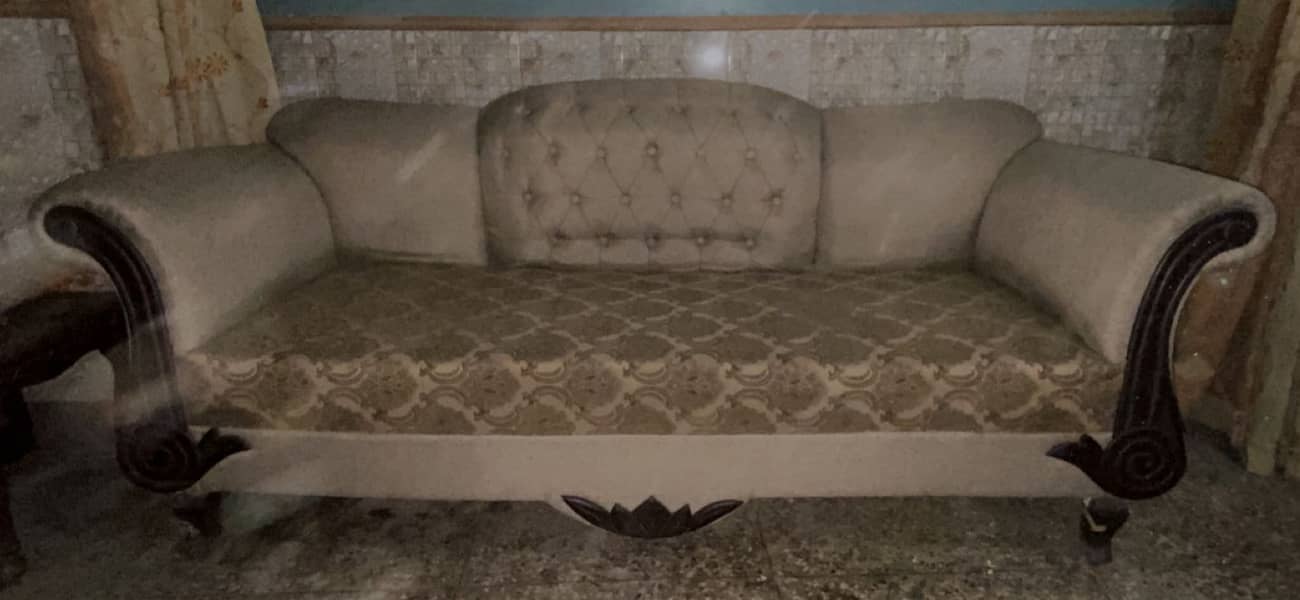 5-Seater Stylish Sofa with Wooden Crate Frame – For Sale 0