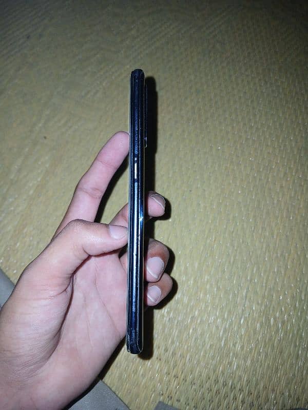 oppo f15 4