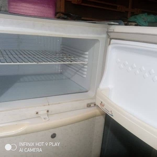 11 to 12 cubic fridge 4