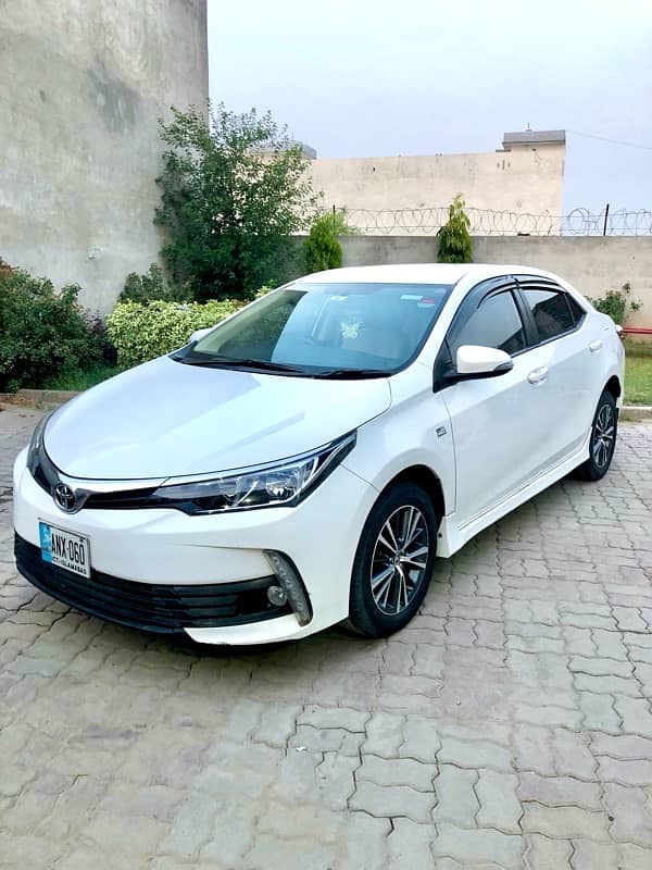 Toyota Corolla Altis total genuine Rs-49 lack 2018/19 model / 1