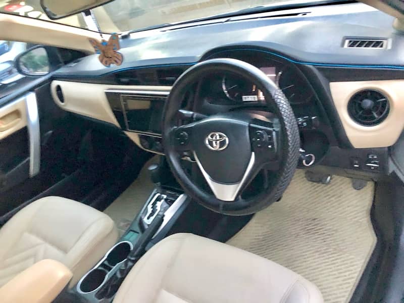 Toyota Corolla Altis total genuine Rs-49 lack 2018/19 model / 11