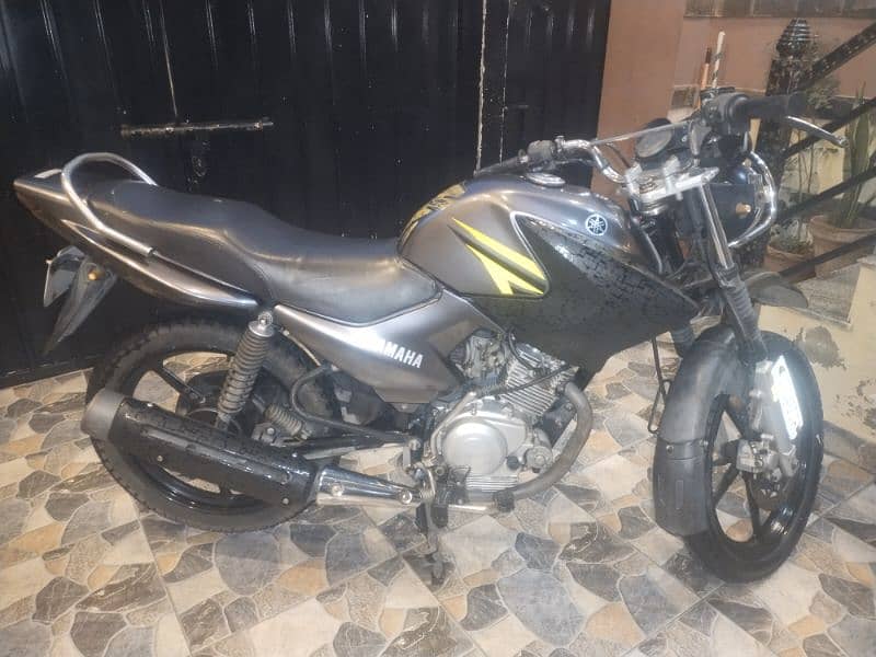 Yamaha YBR 125 3
