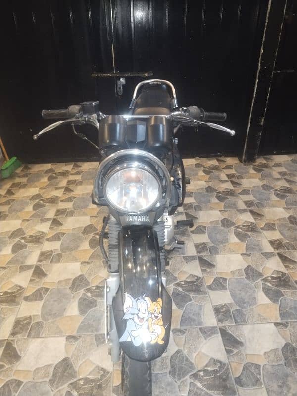 Yamaha YBR 125 6