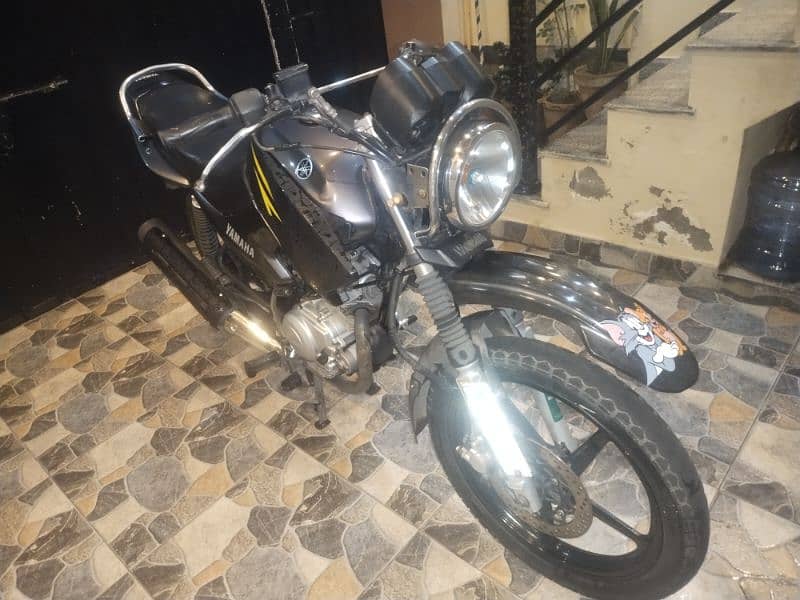 Yamaha YBR 125 9