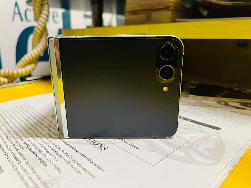 samsung z flip 5 all ok non pta 256gb 1