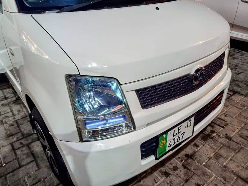 Mazda Azwagon 2013 8