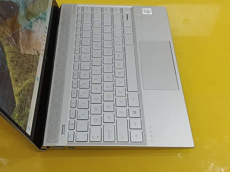 HP ENVY 14 10th i5 512GB SSD HDR Display 2