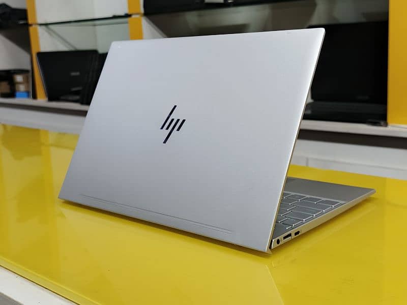HP ENVY 14 10th i5 512GB SSD HDR Display 4