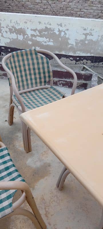 Chairs and dining table 3