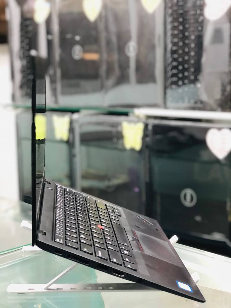 Laptop/ Lenovo X1 carbon/ i5 8th generation 3