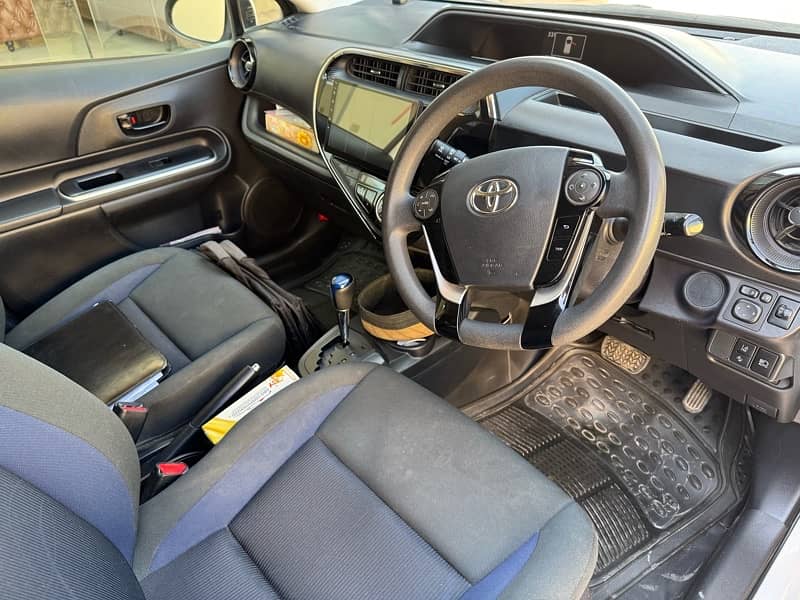 Toyota Aqua 2018 8