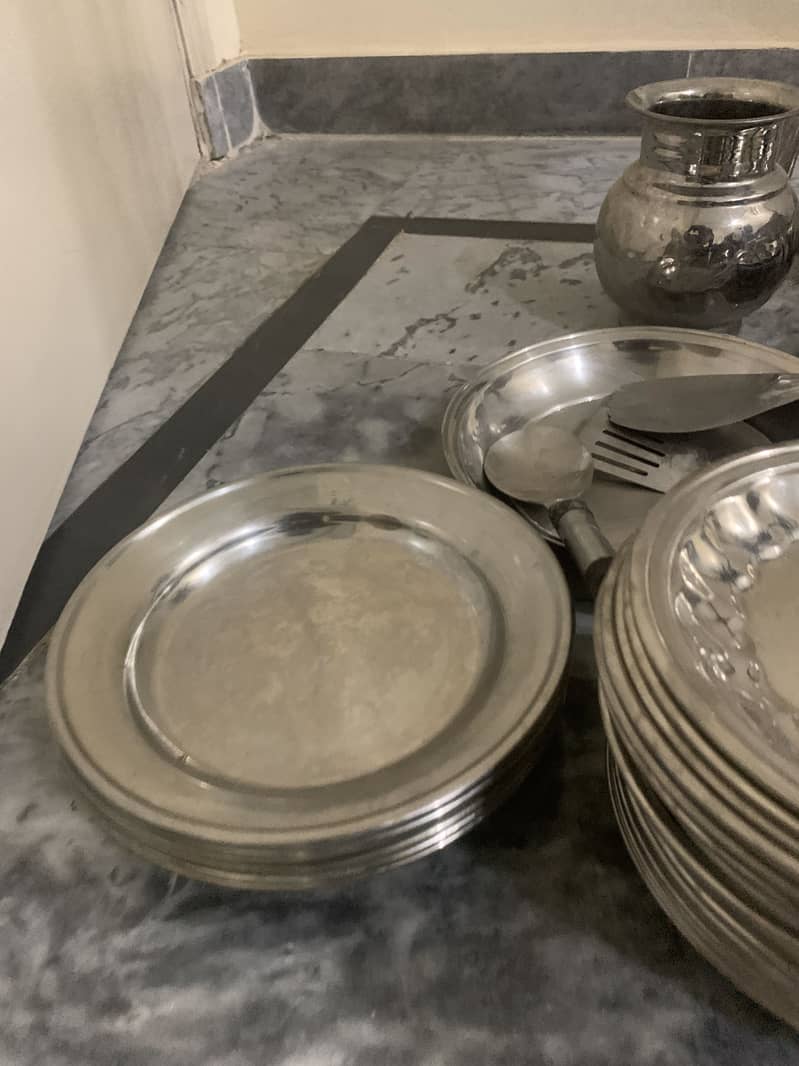 Steel plates and bowls 6