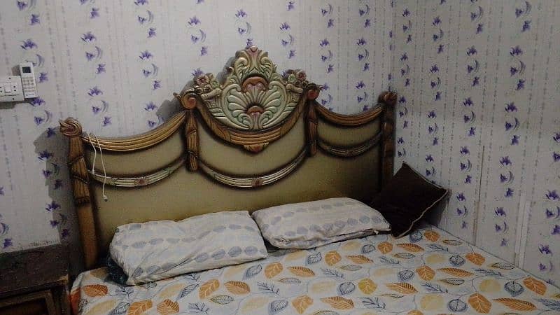 deco paint king bed side table 0