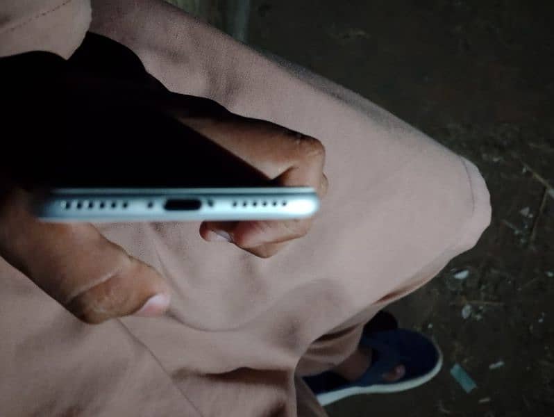 iPhone 7 2