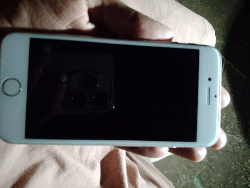 iPhone 7 3