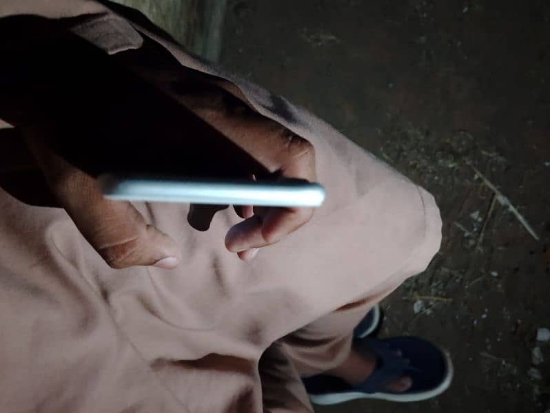 iPhone 7 4