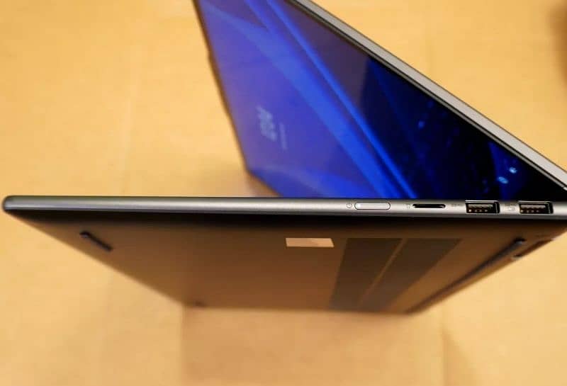 Lenovo Yoga 7i 16 inches - 13th Generation 4