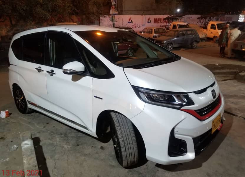 HONDA FREED SUPREME EDITION 1