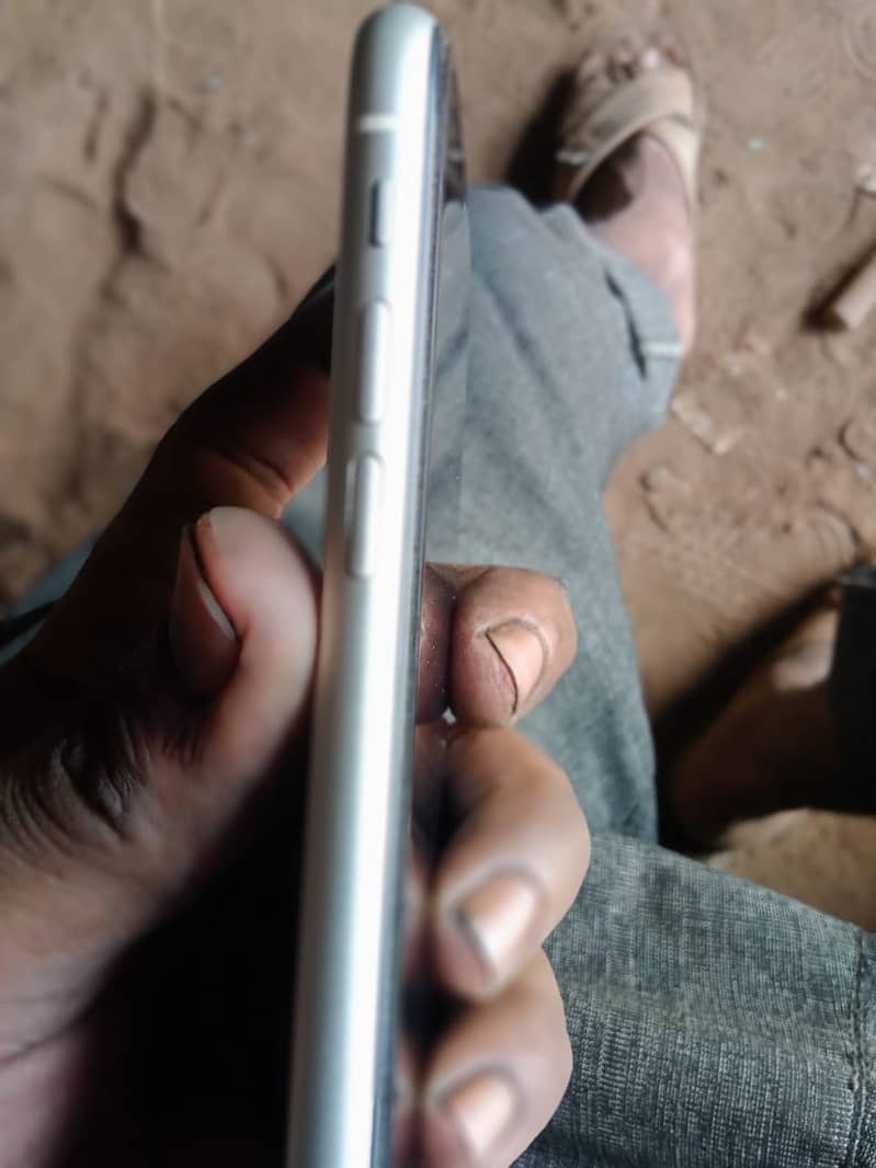 iPhone 11 fectory unlock non pta battery health 79 3