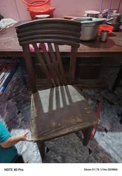 6 chairs k sath dining table free