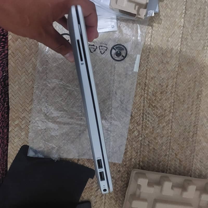 HP 15 i3 11th Gen Laptop | 8GB RAM | 256GB SSD | Fingerprint | Like Ne 8