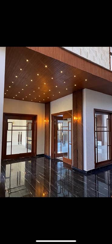 10 Marla House For Sale In Tulip Block Bahria Town Lahore 4