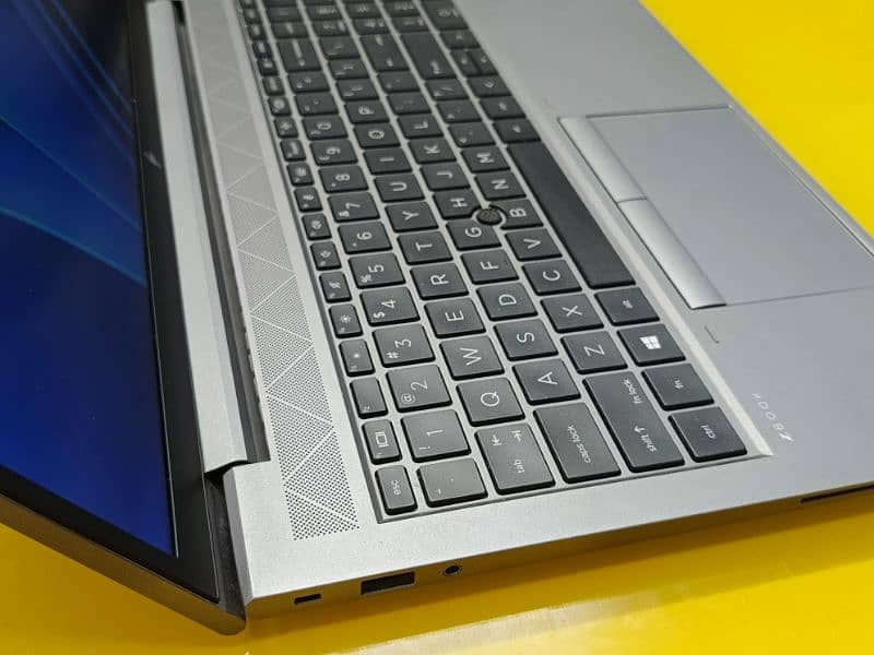 HP Zbook 15 G7 Firefly 10th i7 16GB Ram 512SSD 4GB Graphic 3