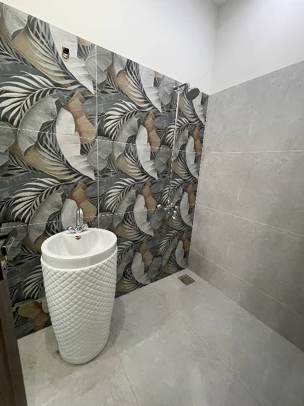 5 Marla House For Sale In Khayaban-E-Amin Block N 4
