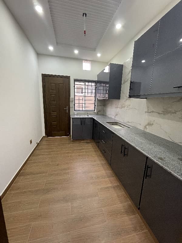 5 Marla House For Sale In Khayaban-E-Amin Block N 7