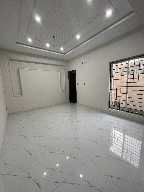 5 Marla House For Sale In Khayaban-E-Amin Block N 9