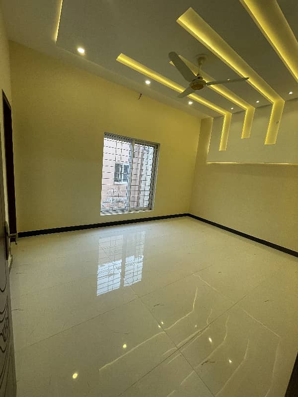 5 Marla Facing Park House For Sale In Khayaban-E-Amin Block N 4