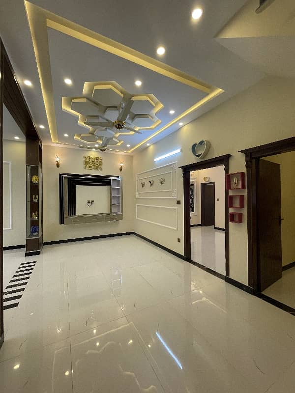 5 Marla Facing Park House For Sale In Khayaban-E-Amin Block N 13