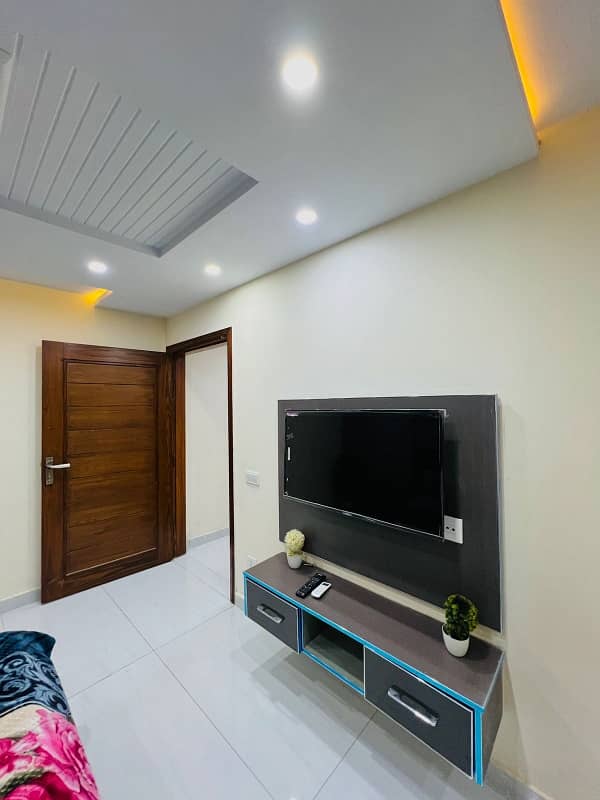 550 Square Feet Flat In Only Rs. 50000 4