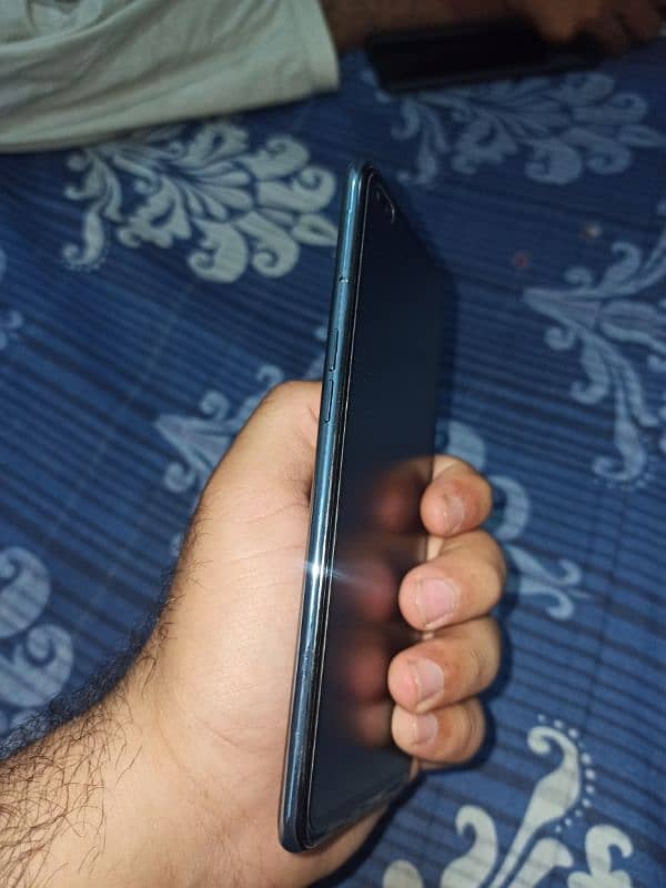 Oppo F17 Pro For Sale 4