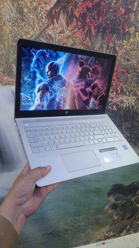 hp pavilion i5 8 4