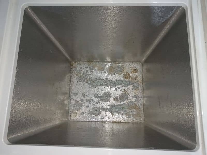 Pel Double Door Deep Freezer 10