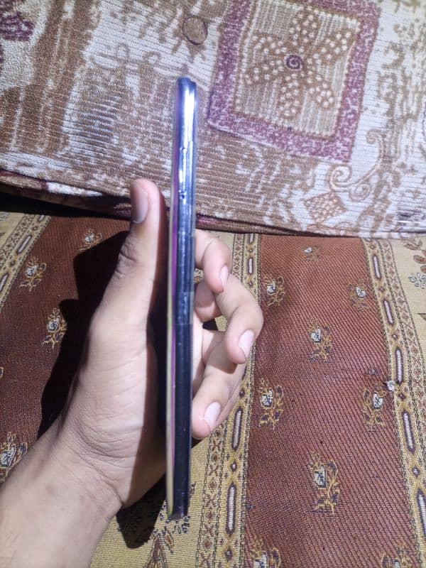Infinix Note 8 6/128 GB 4