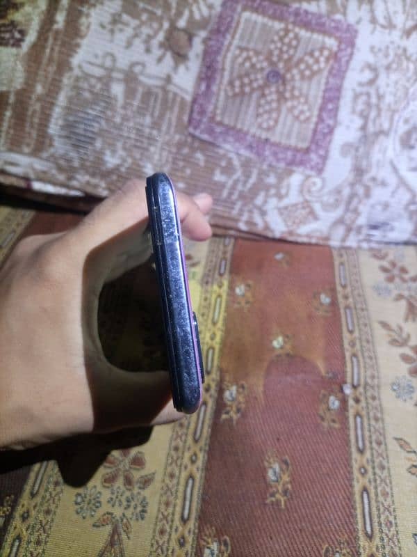 Infinix Note 8 6/128 GB 6