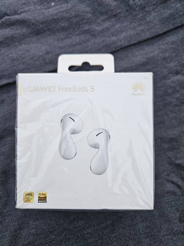 Huawei FreeBuds 5 Noise Cancelling Curved In Ear Wireless Earbuds 0