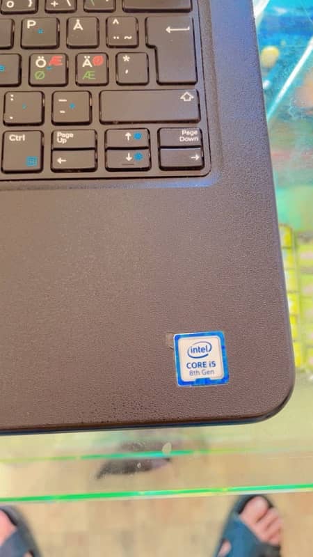 dell Latitude 3300 core i5 8th ssd 256gb 8gb ram 6