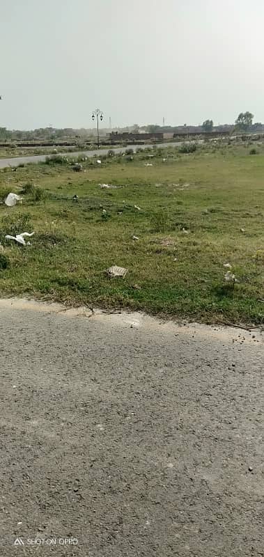 Premium Investment Opportunity 10 Marla Plot in DHA Phase 9 Prism | Direct Ring Road Access 3