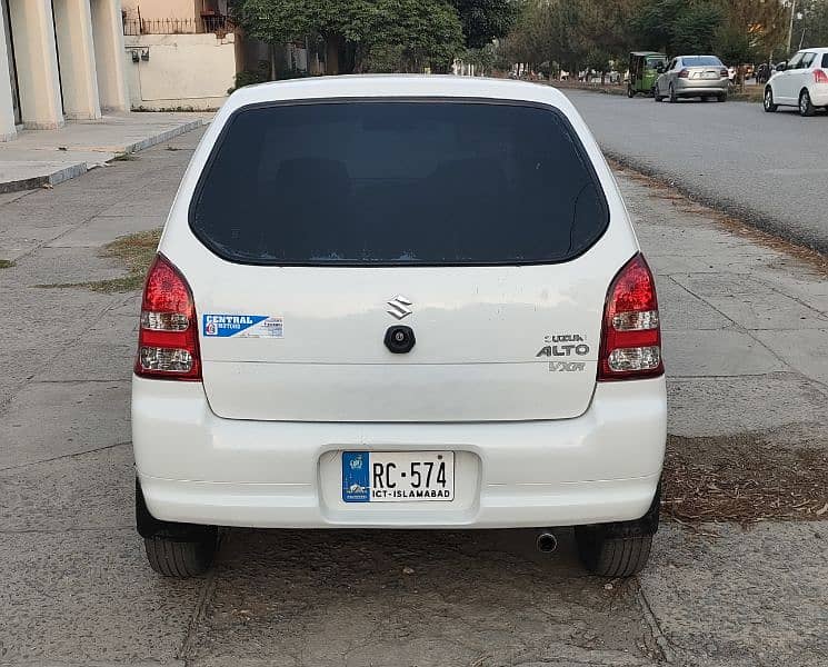 Suzuki Alto 2011 3