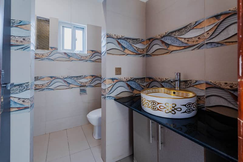 5 Marla Beautiful House For Sale In 9 Town 7