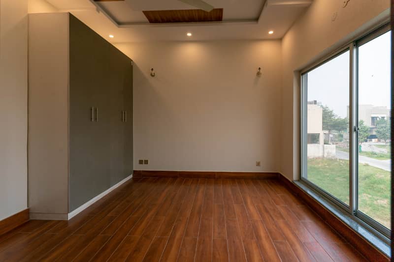 5 Marla Beautiful House For Sale In 9 Town 8
